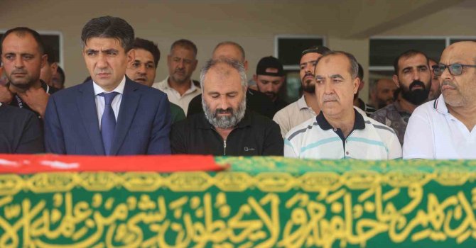 Kıbrıs’ta batan gemide kaybolan 6 yaşındaki Mehmet Asaf’ın cenazesi dualarla toprağa verildi