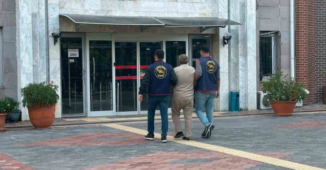 Isparta’da camideki yardım kutusundan para çalan şüpheli tutuklandı