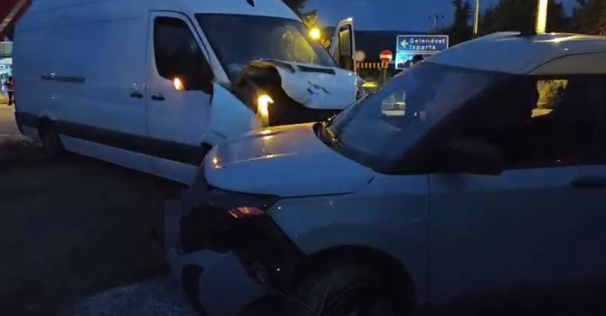 Isparta’da iki araç çarpıştı: 1 yaralı
