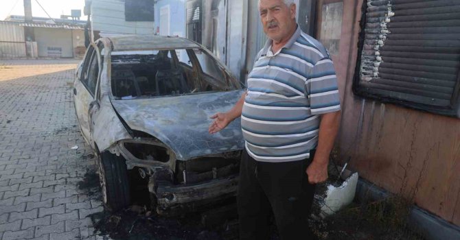 Depremzede vatandaş, camını kaldırım taşıyla kırdıkları otomobilini çalıştırırken yaktıklarını iddia etti