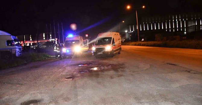 45 günlük evli çiftin yaşadığı kazada kafasından darbe alan koca ağır yaralandı