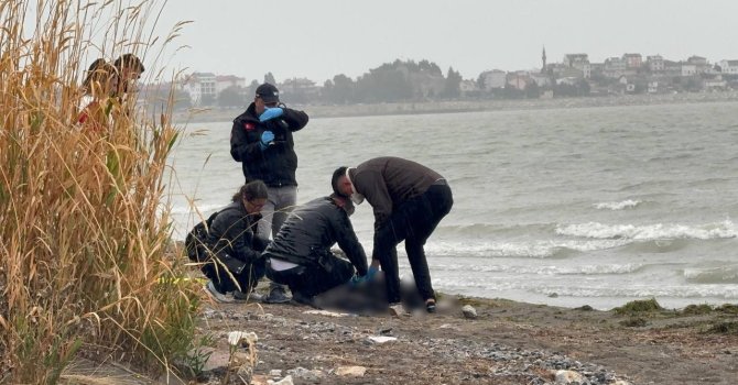 Gölde bulunan ceset kayıp olarak aranan tıp öğrencisine ait çıktı