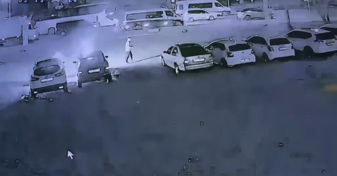 Antalya’da oto galeride 6 aracı ateşe veren şüpheli tutuklandı