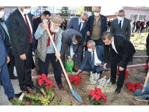 Tarsus’ta ’Atatürk Çiçeği’ için özel bahçe oluşturuldu