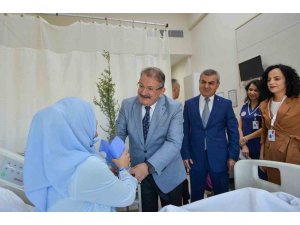Bebek dostu hastanede Normal Doğum ve Emzirme Haftası etkinliği düzenlendi