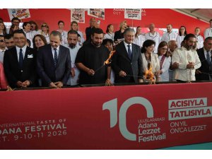 10’uncu Uluslararası Adana Lezzet Festivali’nin dev mangal ateşi yakıldı