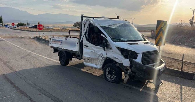 MHP’li milletvekili ve il başkanının konvoyunda kaza: 1 ölü, 7 yaralı