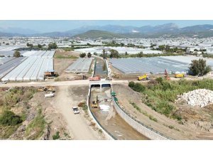 Kumluca’da sel ve taşkınlara karşı yapılan projenin yüzde 20’si tamamlandı