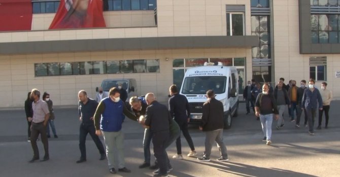 Halk otobüsünün altında kalarak feci şekilde hayatını kaybeden küçük Eren’in cenazesi ailesine teslim edildi