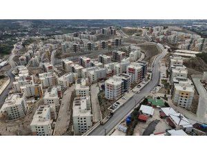 Depremin ardından yeniden inşa edilen kentte TOKİ konutlarının kiraları 10 bin TL’den başlıyor