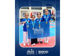 Antakya Belediyesi karate takımı 12 madalya kazandı