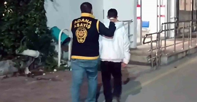Adana’da kasada oturan çocuğu başından vuran 17 yaşındaki şüpheli yakalandı