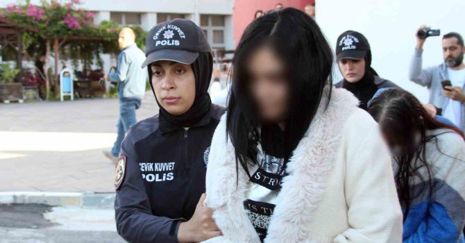 17 sigorta şirketini 76 kurgulanmış kazayla dolandırdılar: 79 şüpheli adliyeye sevk edildi