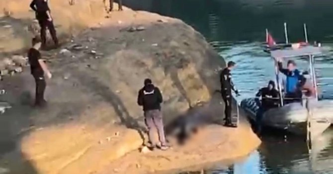 Balık tutarken göle düşen genç boğuldu