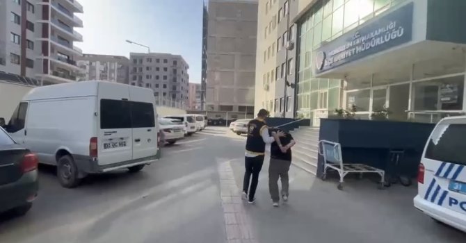 İskenderun’da 33 yıl hapis cezasıyla aranan hükümlü yakalandı