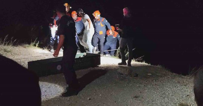 Kayıp olarak aranan çiftin otomobili uçurumda bulundu: 1 ölü, 1 yaralı