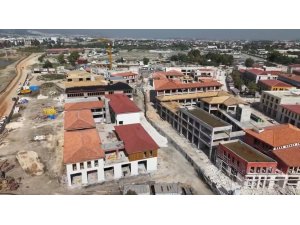 Haraparası’nda iş yerlerinin inşa çalışmaları sürüyor