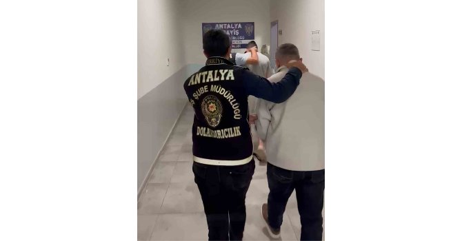 Antalya’da sahte başsavcı vekili ve 2 suç ortağı tutuklandı