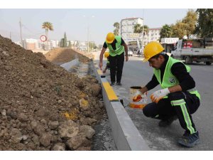 HBB’den Antakya’da bin 500 metrelik refüj çalışması