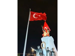 Hatay’da bayraklar fırtına nedeniyle geçici olarak indirildi