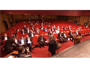 Belediyelerin gelir-gider bütçeleri komisyonlarda