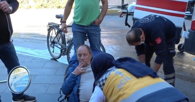 Motosikletten düşerek yaralanan Alman turist yattığı yerden purosunu içmeye devam etti