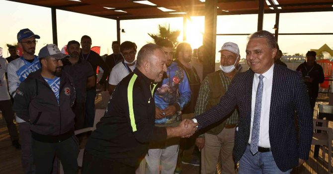 Başkan Uysal, amatör balıkçılarla buluştu