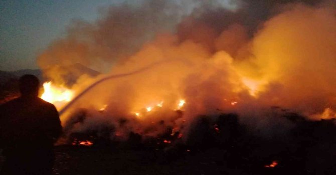 Samandağ’da çöp alanındaki yangın korkuttu