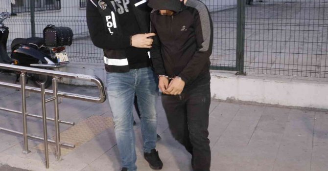 Adana’da silah kaçakçılarına operasyon