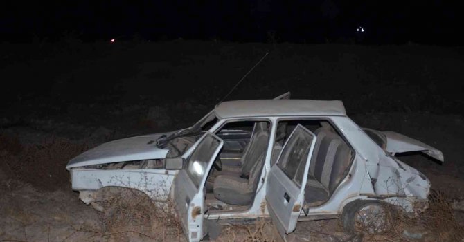Otomobil şarampole uçup takla attı: 1 ölü, 2 yaralı