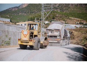 Anamur ve Boyazı’da asfalt çalışmaları sürüyor