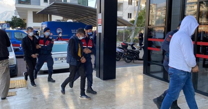 Fuhşa zorlanan 2 yabancı uyruklu kadın jandarmanın operasyonu ile kurtarıldı: 3 gözaltı