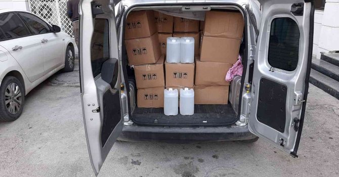 Mersin’de 655 litre sahte içki ele geçirildi