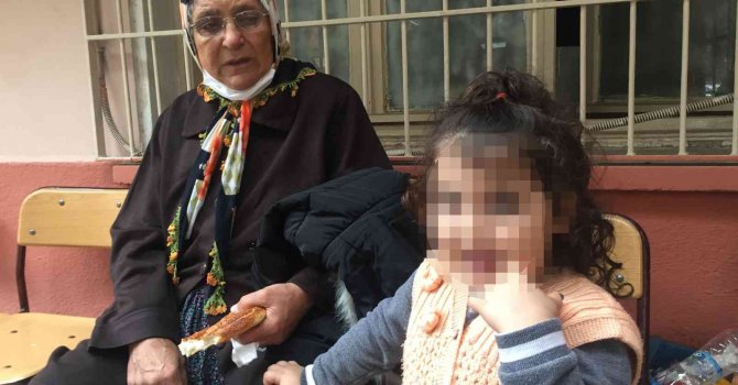 2 yıl önce babası, dün annesi cinayete kurban gitti