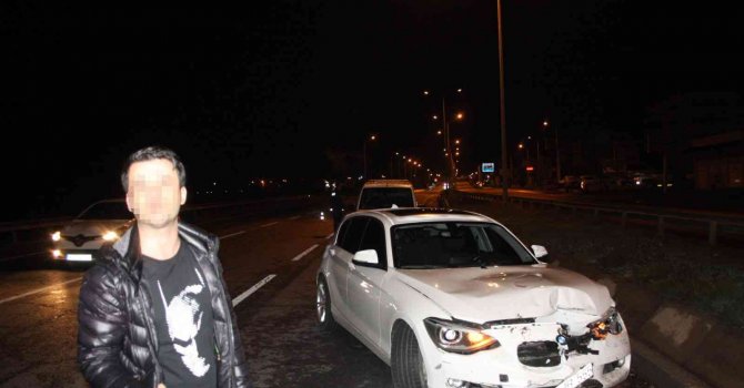 Ters yönden gelip kazaya sebep olan alkollü sürücüyü düşen plakası ele verdi