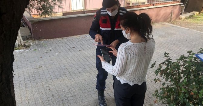 Jandarmadan kadınlara KADES bilgilendirmesi