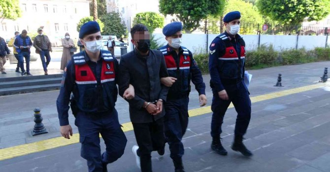 Antik kentte yürüyen turistleri ’Hükümet aleyhine sloganlar atıyorlar’ diye paylaşan şüpheli yakalandı