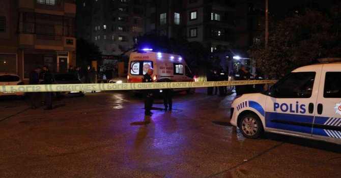 Eski polise kar maskeli 2 kişi tarafından silahlı saldırı