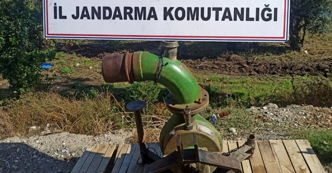 Su motoru çalan hırsızlık şüphelileri yakalandı