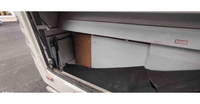 Yolcu otobüsünden 750 paket kaçak sigara çıktı