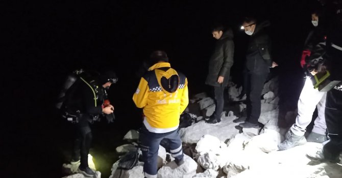 Baraj göletinde aranan gencin cansız bedeni bulundu