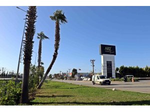 Fırtınalı havalarda görüntüsüyle tedirgin etmeye yetiyor