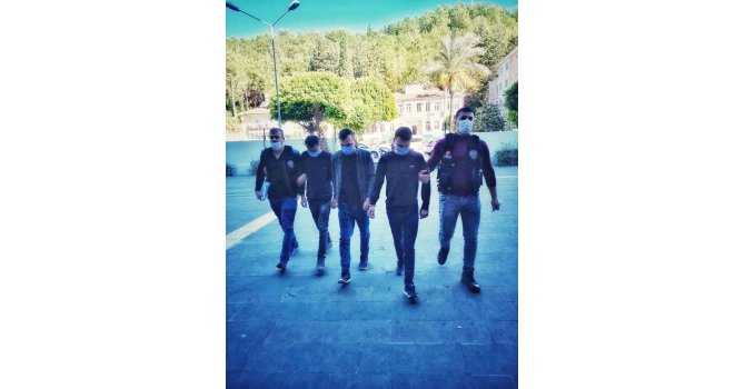 Manavgat’ta uyuşturucu operasyonu: 3 kişi tutuklandı