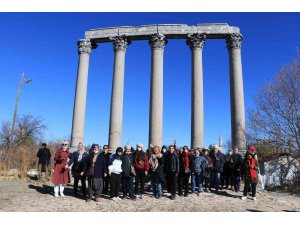 Uzuncaburç Antik Kenti’ne tarihi ve kültürel gezi