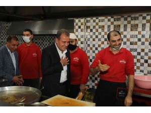 Başkan Seçer, Silifke’de esnaf ve muhtarlarla buluştu