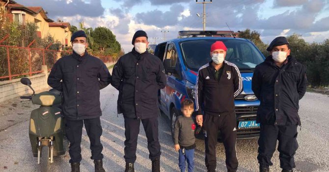 Kayıp çocuk evinden 3 kilometre uzaklıkta bulundu