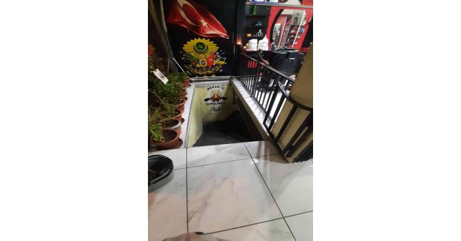 Isparta’da bir berber dükkanında uyuşturucu içmek için özel oda yapmışlar