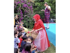 Oyuncak ve Sanat Atölyesi’nde anne ve çocuklar buluşuyor