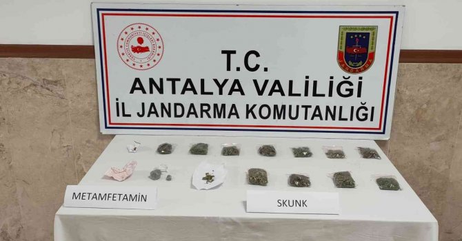 Suç makinelerinin evine uyuşturucu operasyonu: 3 gözaltı