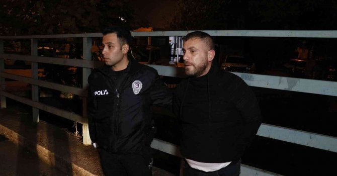 Ehliyetsiz sürücünün polisten kaçma macerası 10 kilometre sürdü